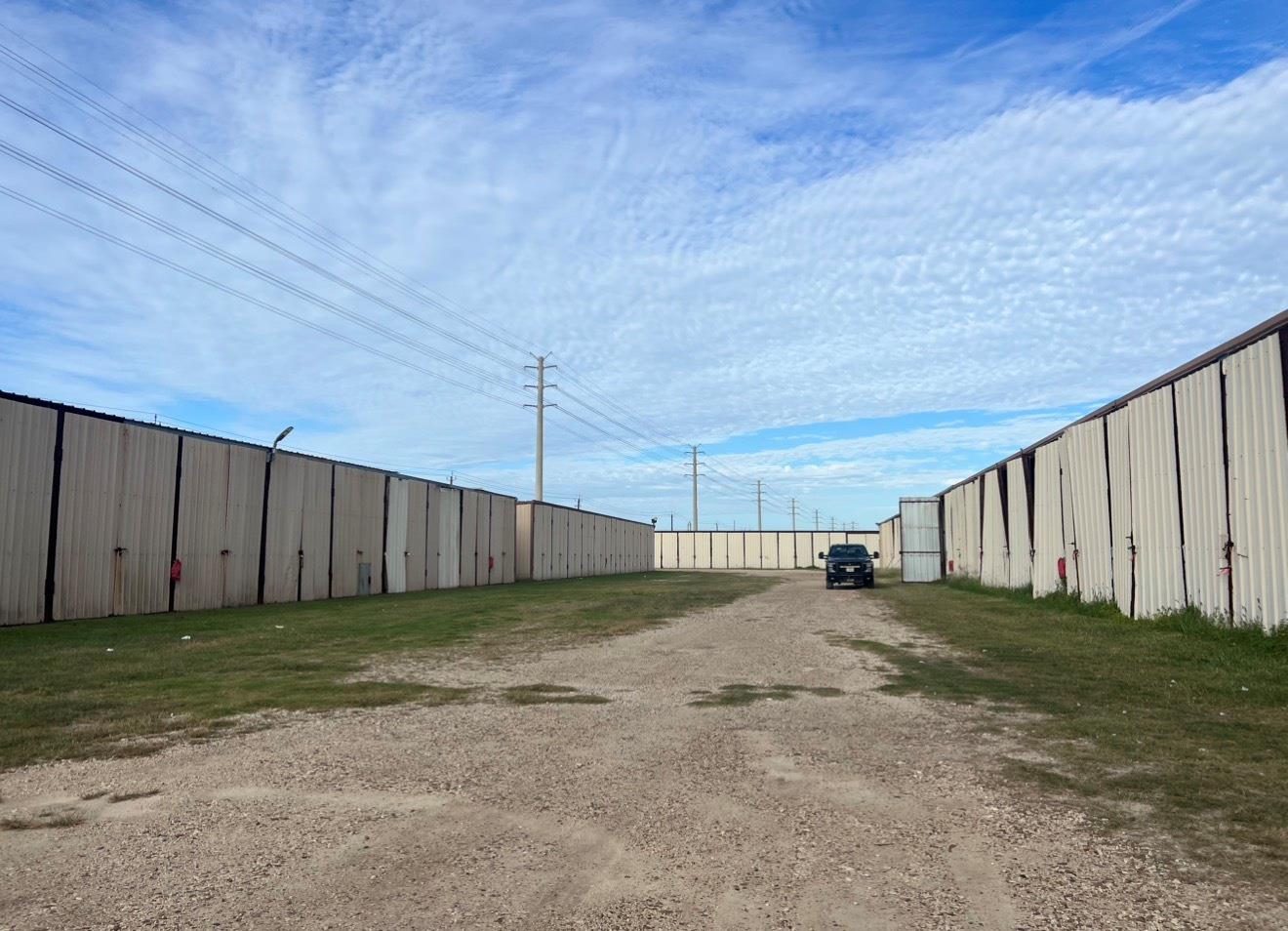 3320 E Highway 332