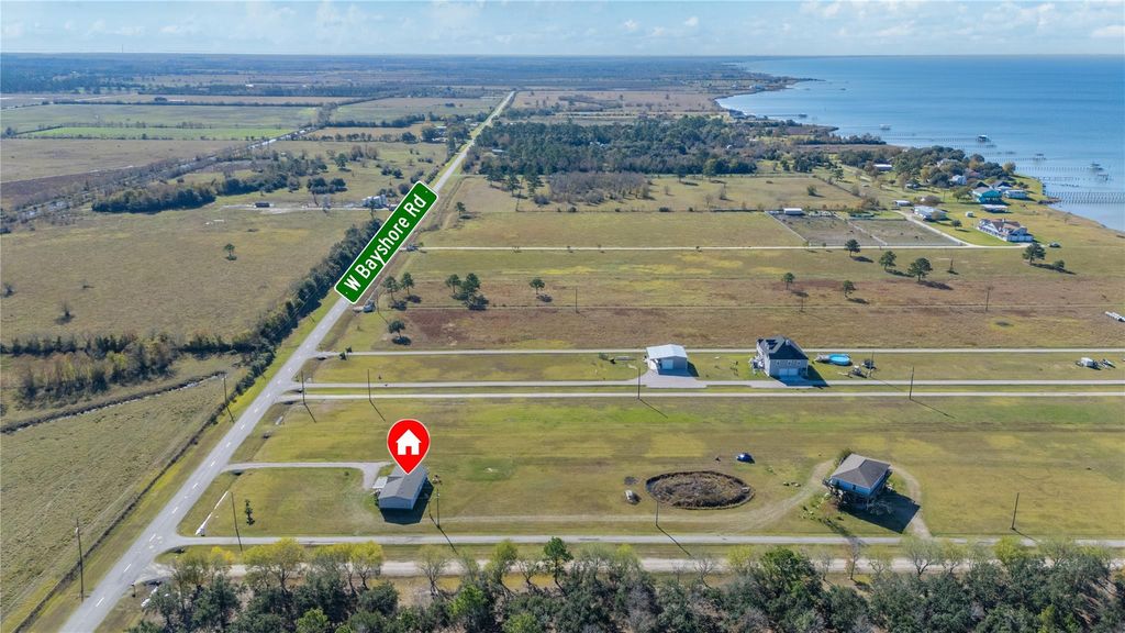 Photo of 4423 W Bayshore Road, Anahuac, TX 77514 (MLS # 49872970)