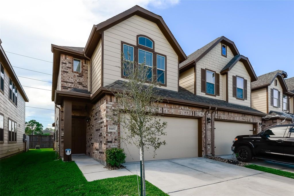 Photo of 8407 Hawthorn Valley Lane, Houston, TX 77095 (MLS # 40462049)