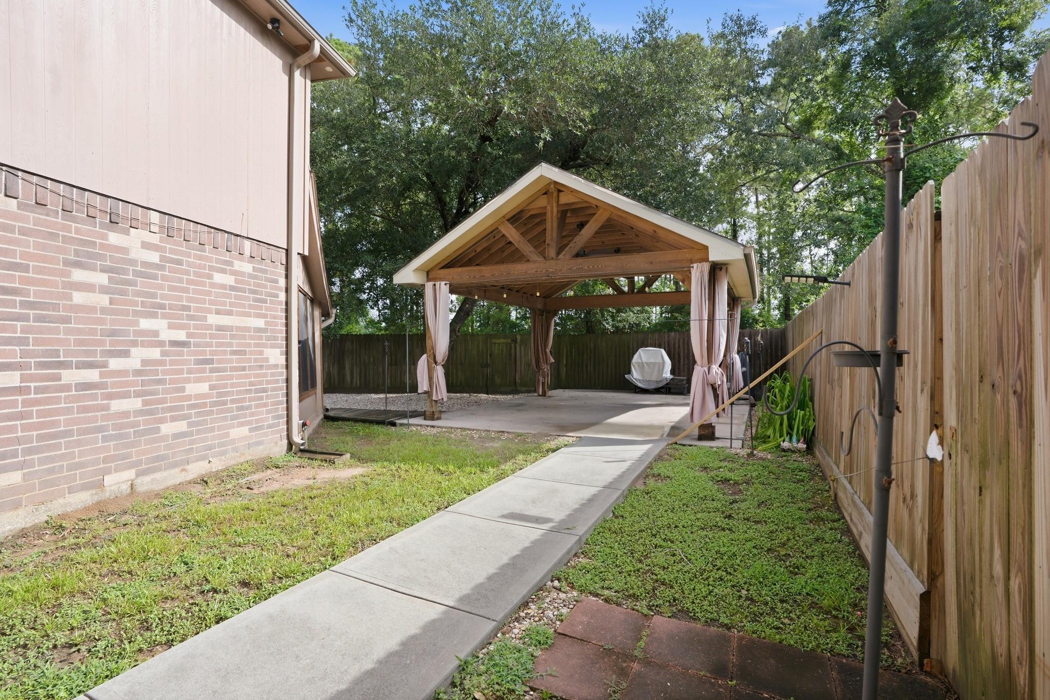 18299 Hollyberry Court