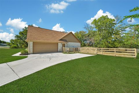 Tiny photo for 22100 Stone Creek Lane, Montgomery, TX 77316 (MLS # 15490462)