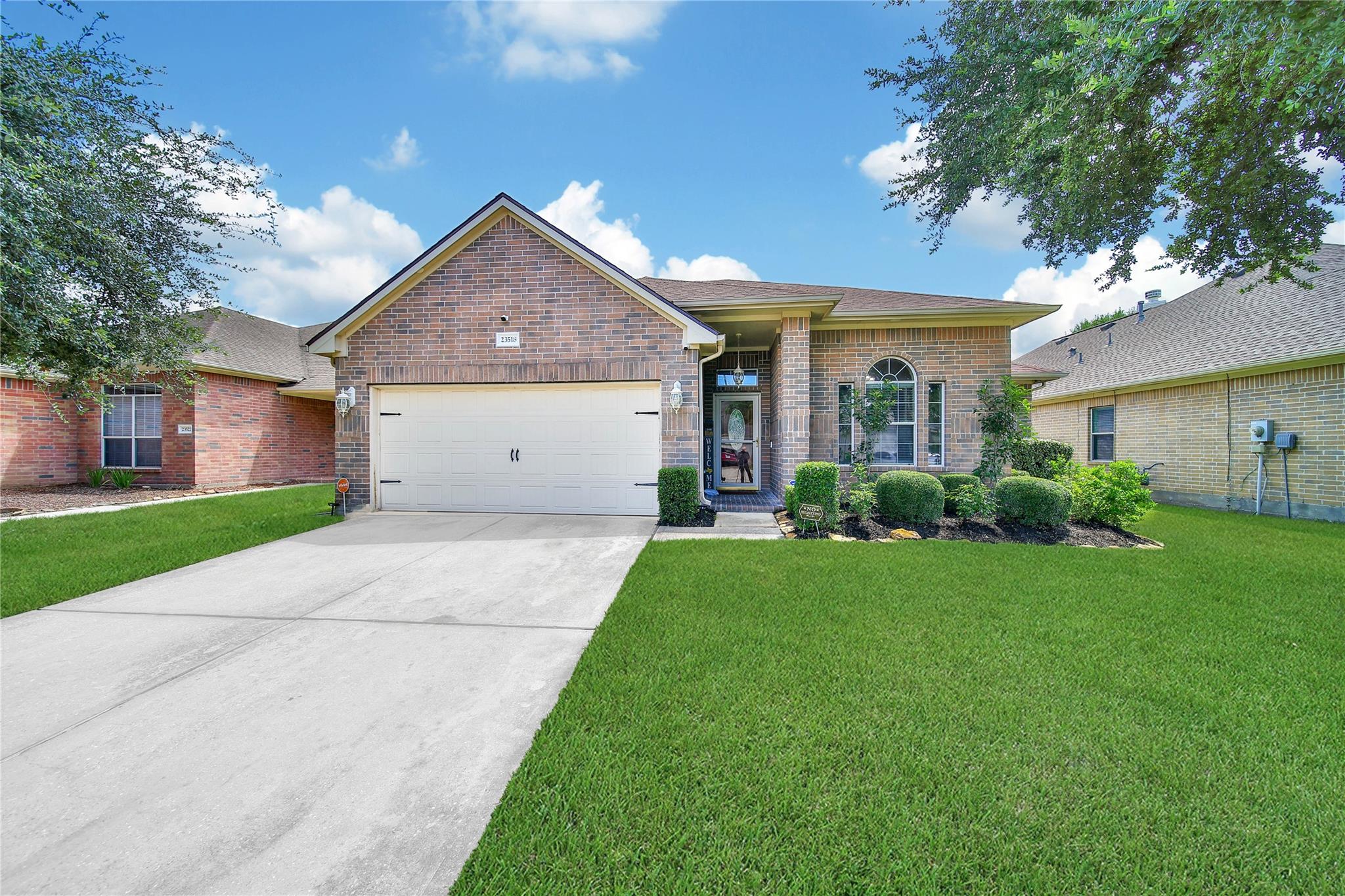 23518 Goldking Cross Court