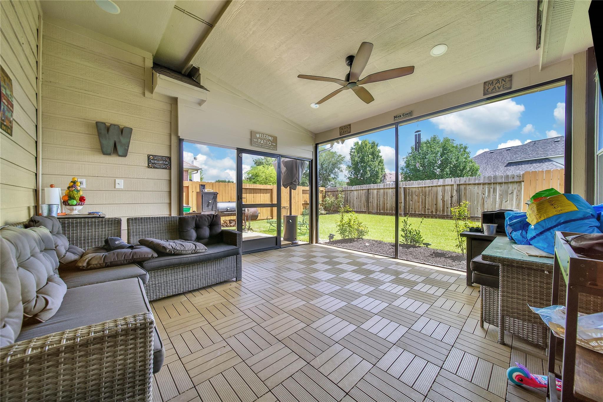 23518 Goldking Cross Court