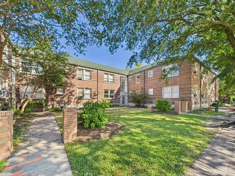 Photo of 1920 Richmond Avenue #6, Houston, TX 77098 (MLS # 58956331)