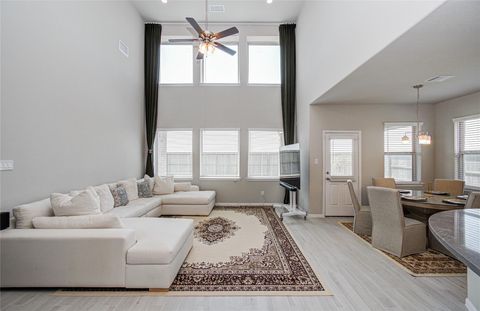 Photo of 7406 Oakmont Avenue, Mont Belvieu, TX 77523 (MLS # 5886465)