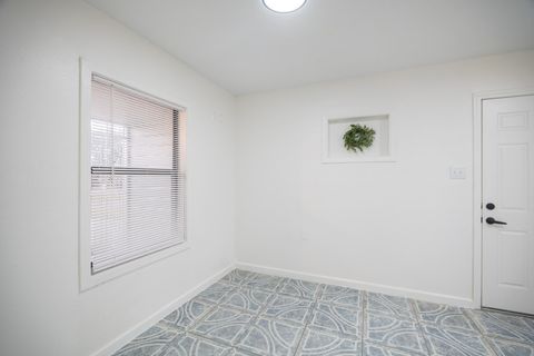 Tiny photo for 4901 Richfield Lane, Houston, TX 77048 (MLS # 66046822)