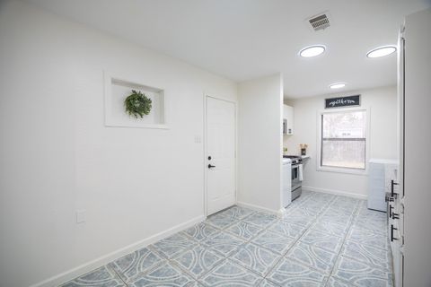 Tiny photo for 4901 Richfield Lane, Houston, TX 77048 (MLS # 66046822)