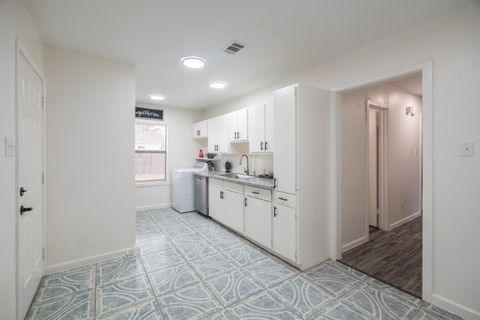 Tiny photo for 4901 Richfield Lane, Houston, TX 77048 (MLS # 66046822)