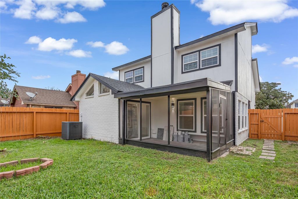 Photo of 12426 N Rachlin Circle, Houston, TX 77071 (MLS # 10731305)