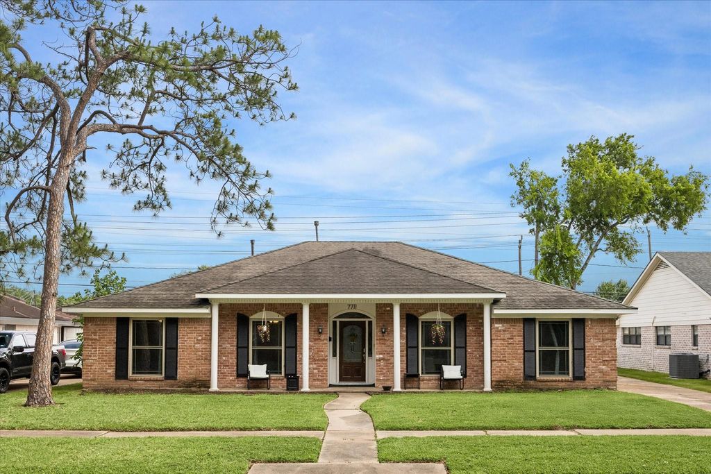 Photo of 7711 Twin Hills Drive, Houston, TX 77071 (MLS # 46312943)