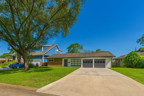 Tiny photo for 9202 Bintliff Drive, Houston, TX 77074 (MLS # 2741791)