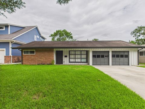 Tiny photo for 9202 Bintliff Drive, Houston, TX 77074 (MLS # 2741791)