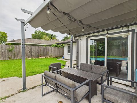 Tiny photo for 9202 Bintliff Drive, Houston, TX 77074 (MLS # 2741791)