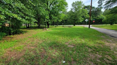 920 E Young Street Longview TX 75602