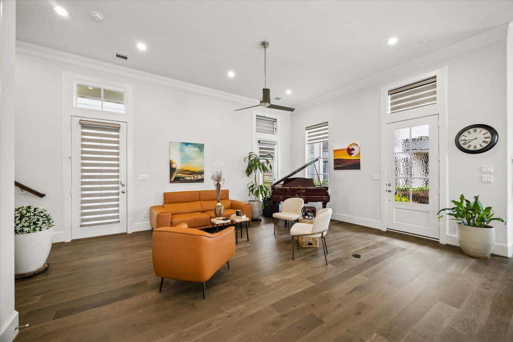 Photo of 8741 Park Kolbe Lane, Houston, TX 77080 (MLS # 46379348)
