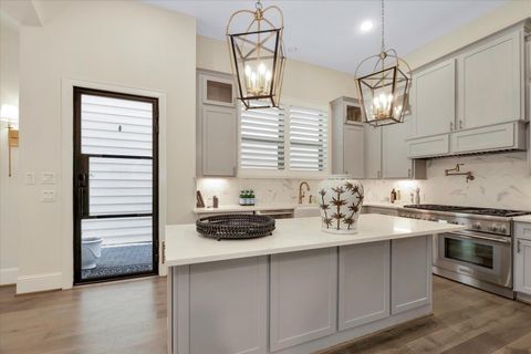 Tiny photo for 540 W 26th Street #A, Houston, TX 77008 (MLS # 78941714)