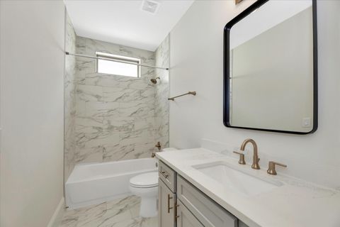 Tiny photo for 540 W 26th Street #A, Houston, TX 77008 (MLS # 78941714)