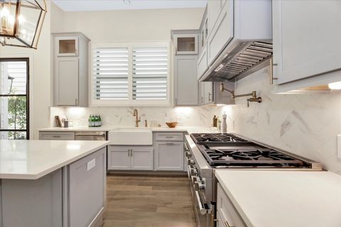 Tiny photo for 540 W 26th Street #A, Houston, TX 77008 (MLS # 78941714)