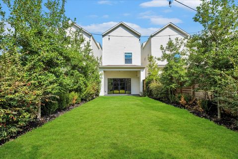 Tiny photo for 540 W 26th Street #A, Houston, TX 77008 (MLS # 78941714)