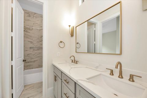 Tiny photo for 540 W 26th Street #A, Houston, TX 77008 (MLS # 78941714)