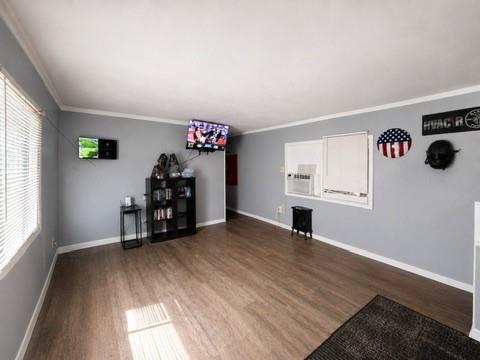 2535 Bastrop