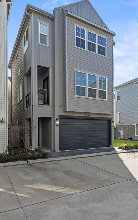 10909 Upland Retreat Drive Houston TX 77043