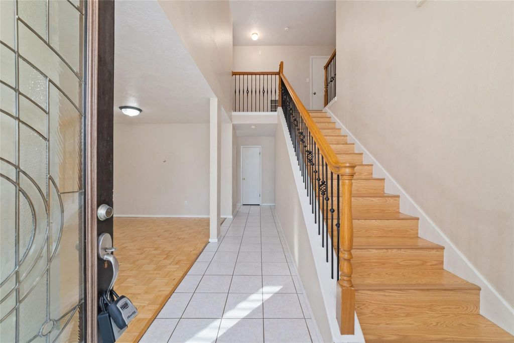 Photo of 18907 Oak Bower Drive, Humble, TX 77346 (MLS # 98144958)