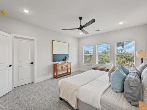 Tiny photo for 4814 Cochran Street St, Houston, TX 77009 (MLS # 56327501)