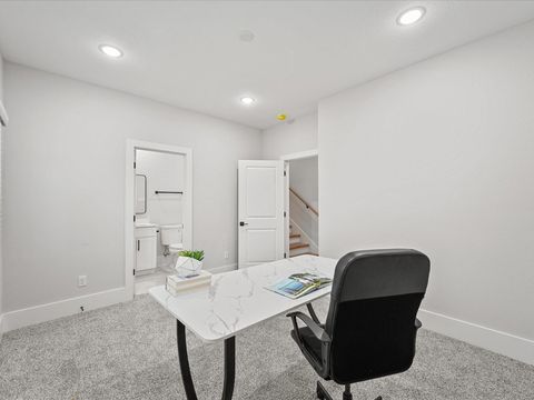 Tiny photo for 4814 Cochran Street St, Houston, TX 77009 (MLS # 56327501)