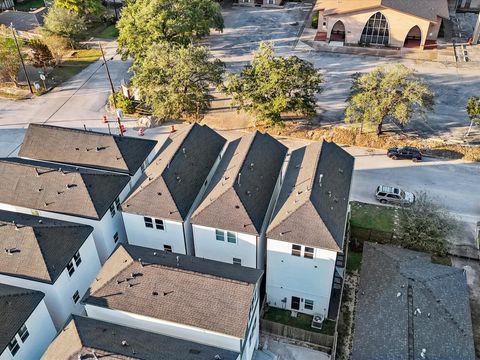 Tiny photo for 4814 Cochran Street St, Houston, TX 77009 (MLS # 56327501)