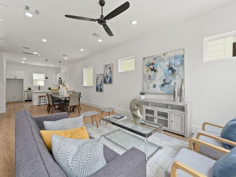 Tiny photo for 4814 Cochran Street St, Houston, TX 77009 (MLS # 56327501)