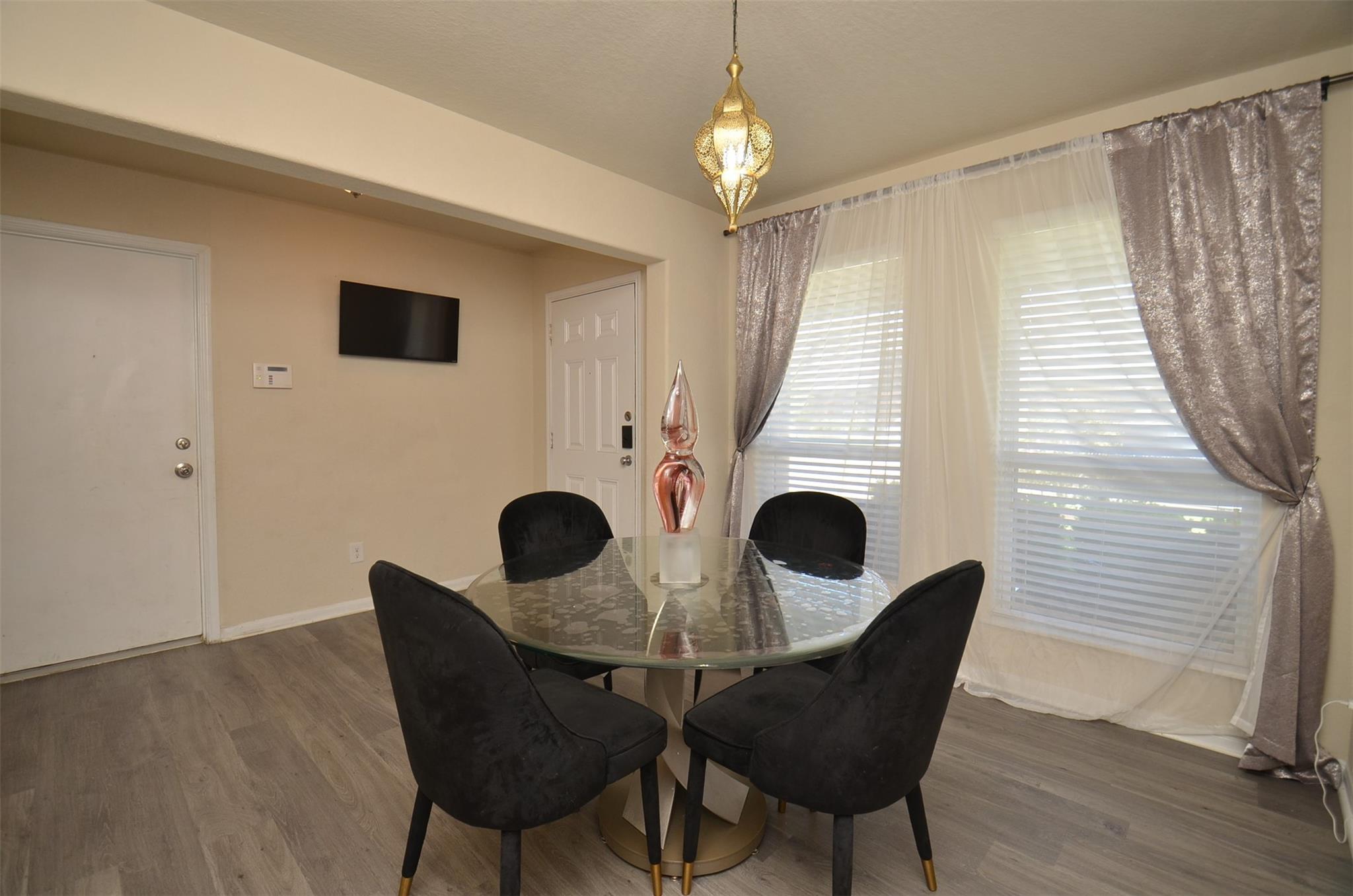 3323 Thicket Path Way