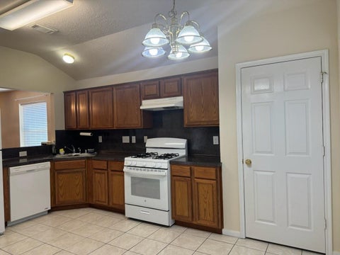 Photo of 11007 Indus Street, Houston, TX 77089 (MLS # 62770379)