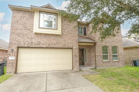 Photo of 3042 Camelia View Lane, Dickinson, TX 77539 (MLS # 97772884)