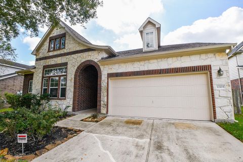 Photo of 12104 Dawn Mist Court, Pearland, TX 77584 (MLS # 90458233) Photo of 12104 Dawn Mist Court, Pearland, TX 77584 (MLS # 90458233)