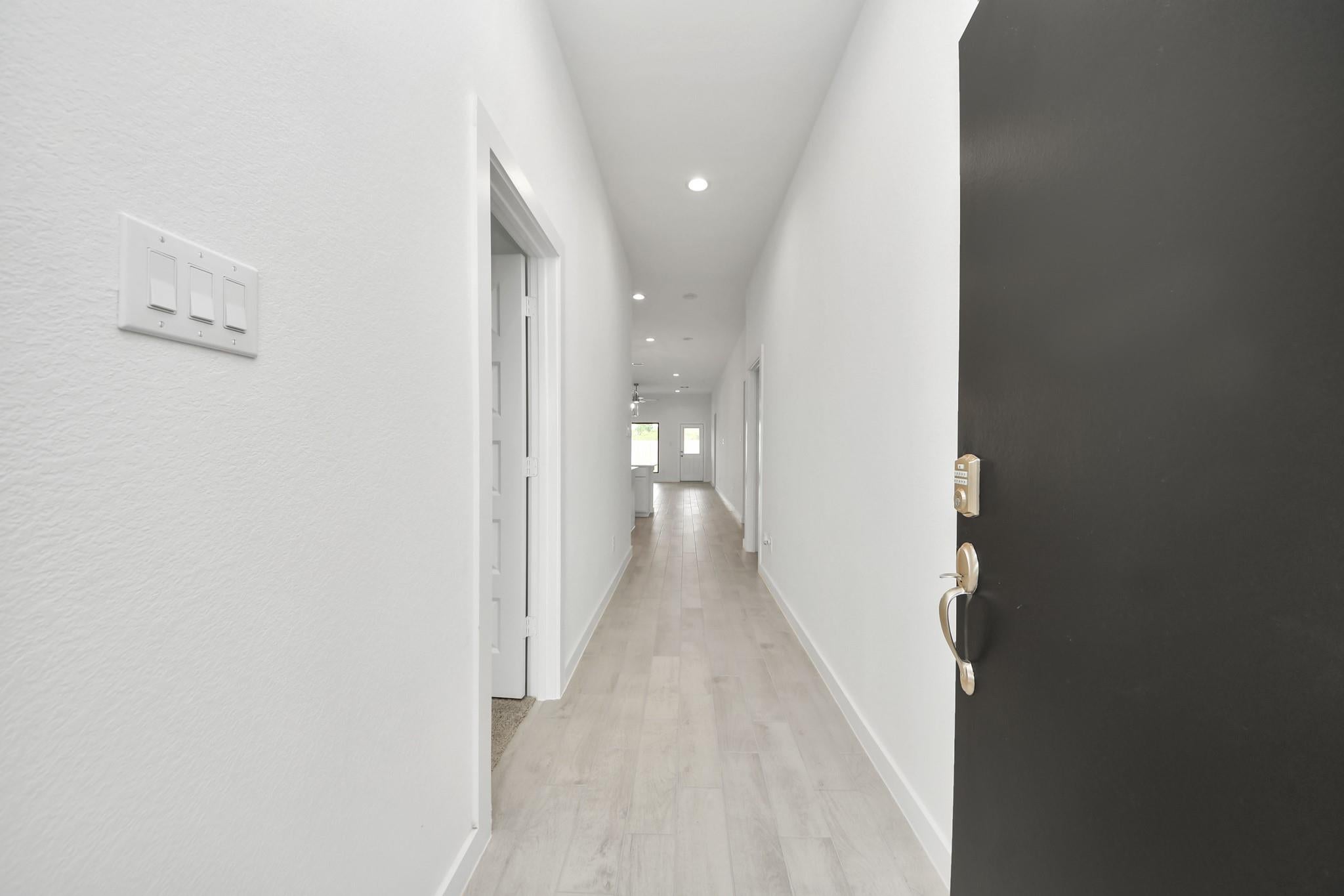 1037 Golden Glow Path