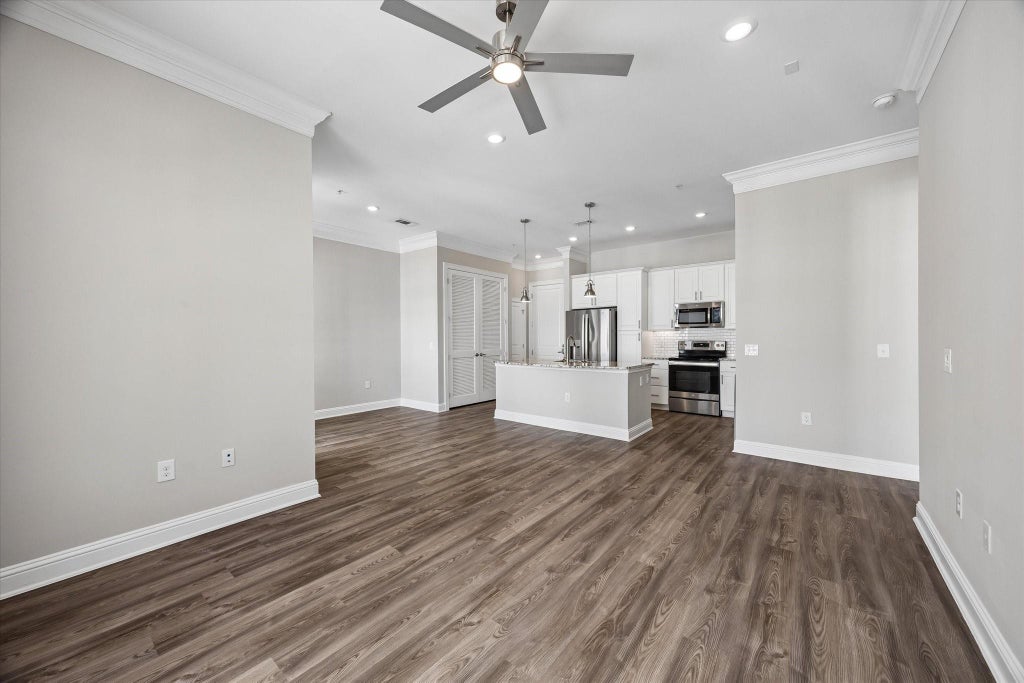 Photo of 2111 Austin Street #628, Houston, TX 77002 (MLS # 58591385)