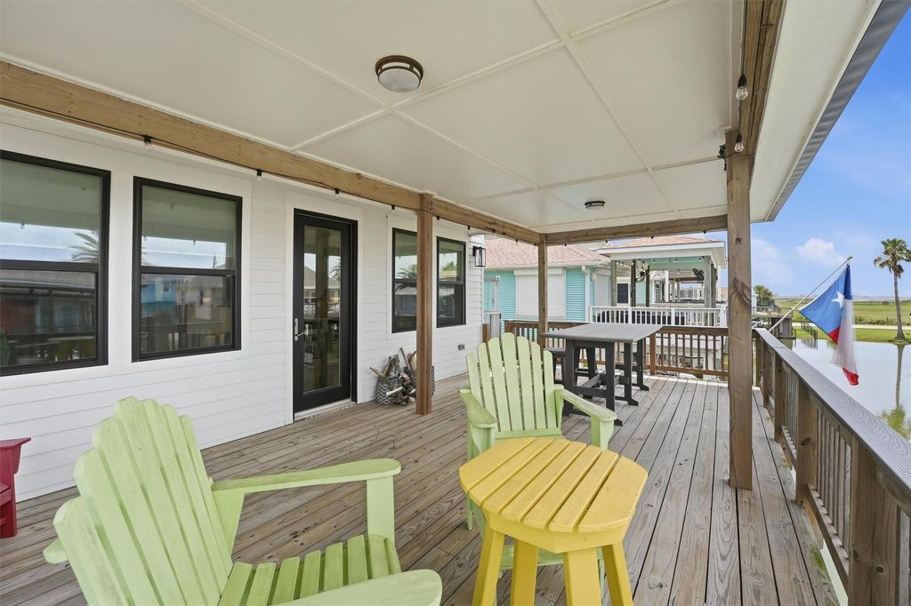 Photo of 16710 Cabeza De Vaca, Jamaica Beach, TX 77554 (MLS # 32653567)
