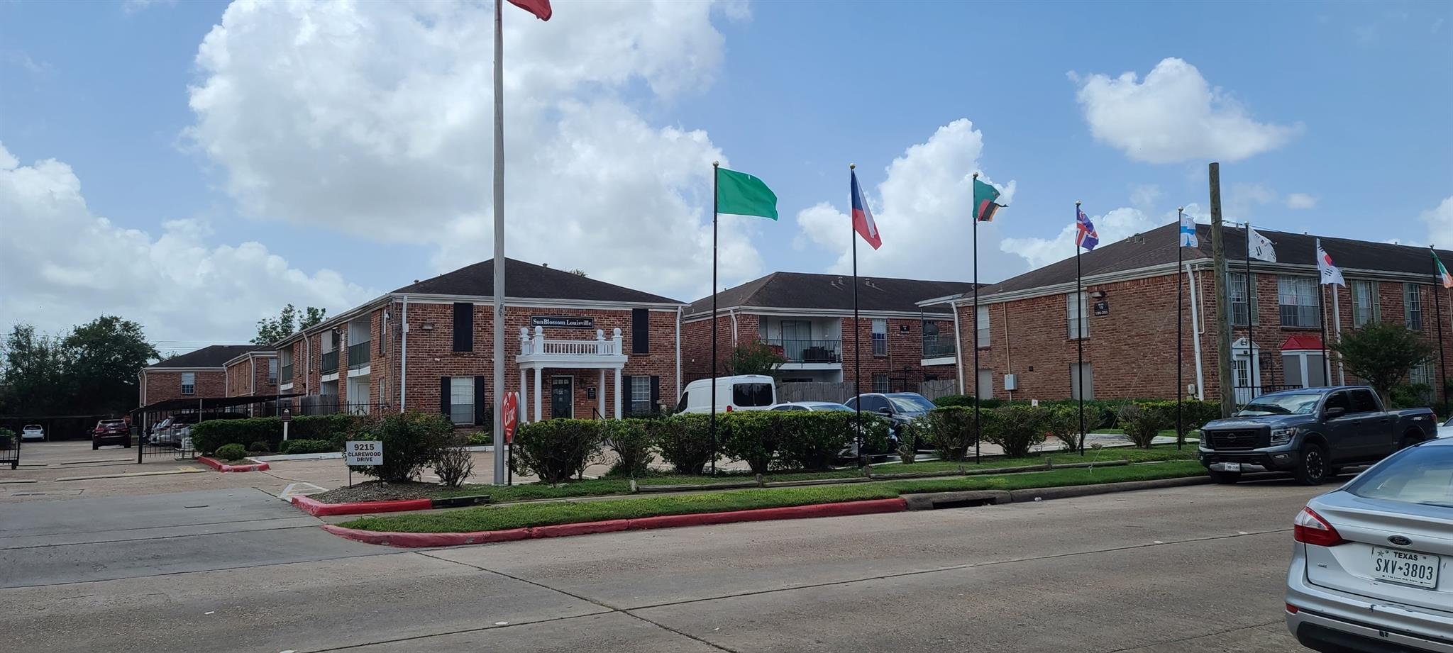 9201 Clarewood Drive 203