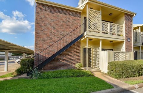 Photo of 2121 El Paseo Street #1807, Houston, TX 77054 (MLS # 54672764)