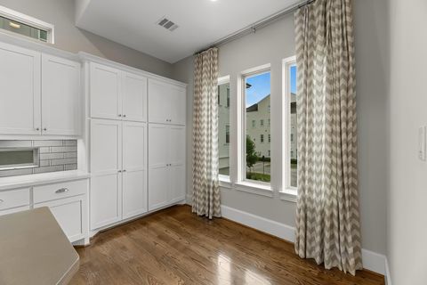 Tiny photo for 3709 Somerset Commons Lane, Houston, TX 77055 (MLS # 72674599)