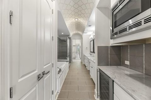 Tiny photo for 3709 Somerset Commons Lane, Houston, TX 77055 (MLS # 72674599)