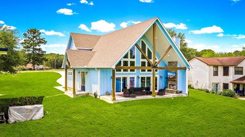 Photo of 318 Harbor View Drive, Livingston, TX 77351 (MLS # 26626289)