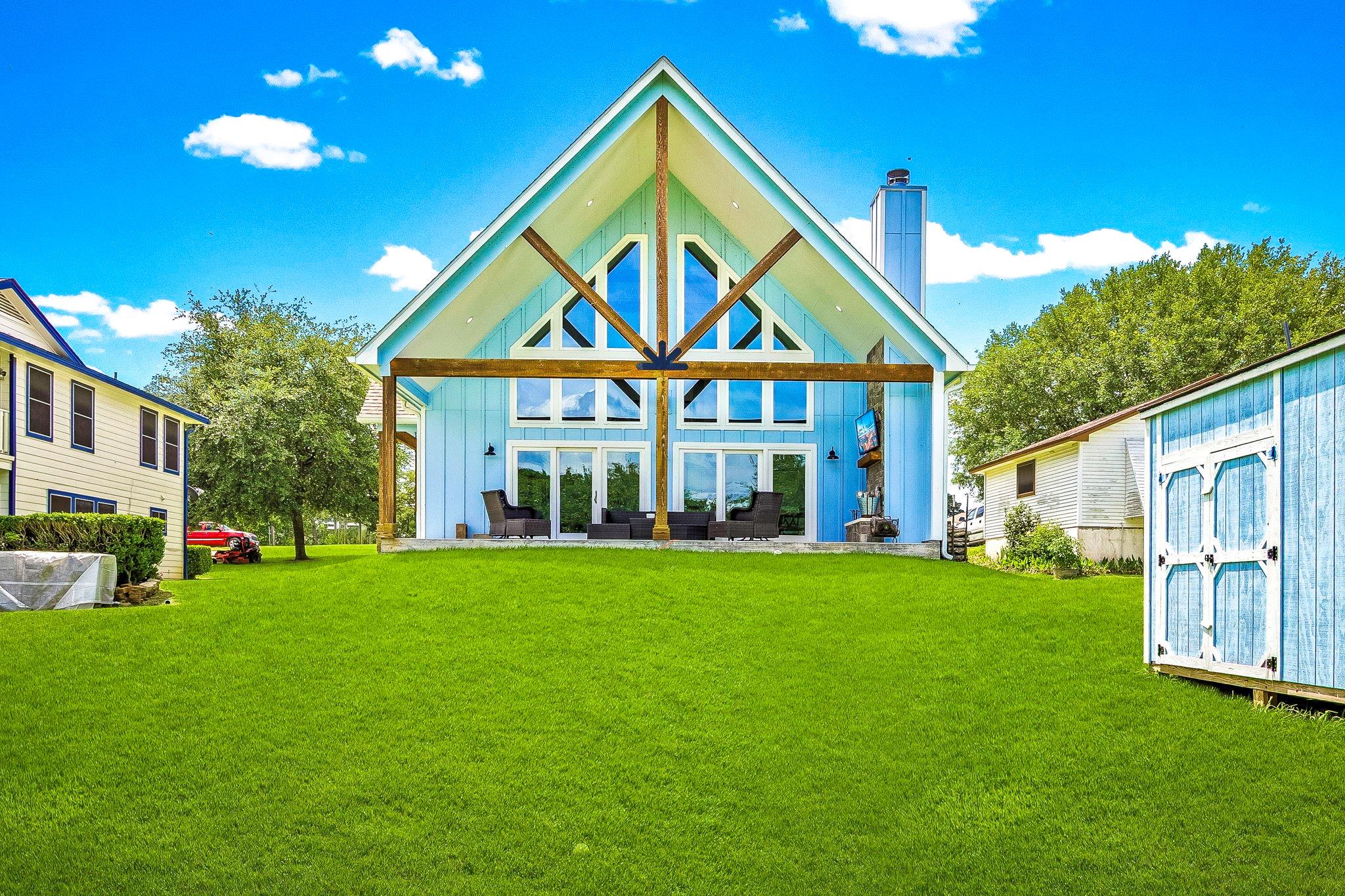 318 Harbor View Drive