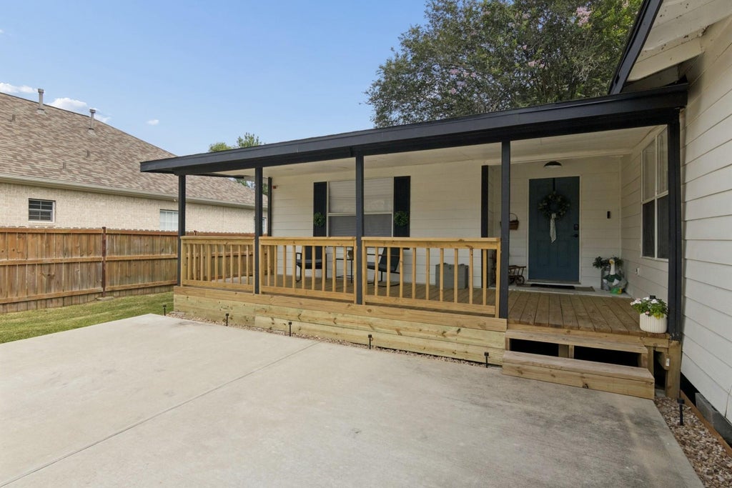 Photo of 8205 Arrowhead Lane, Houston, TX 77075 (MLS # 66536062)