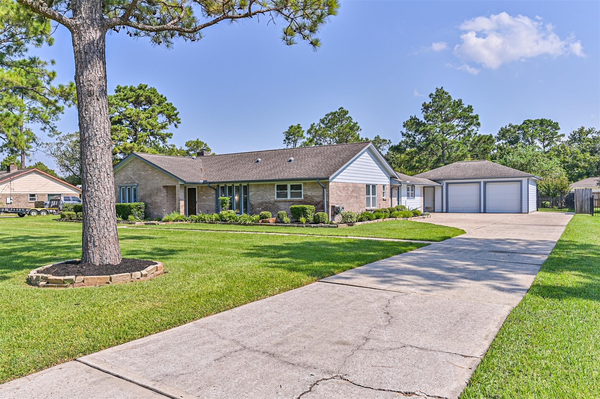 803 Greenbriar Avenue