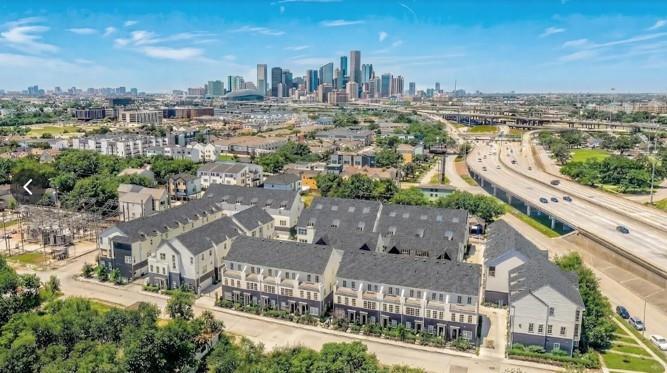 Photo of 739 Bringhurst Street, Houston, TX 77020 (MLS # 57943707)
