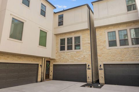 5311 Kiam Street B Houston TX 77007