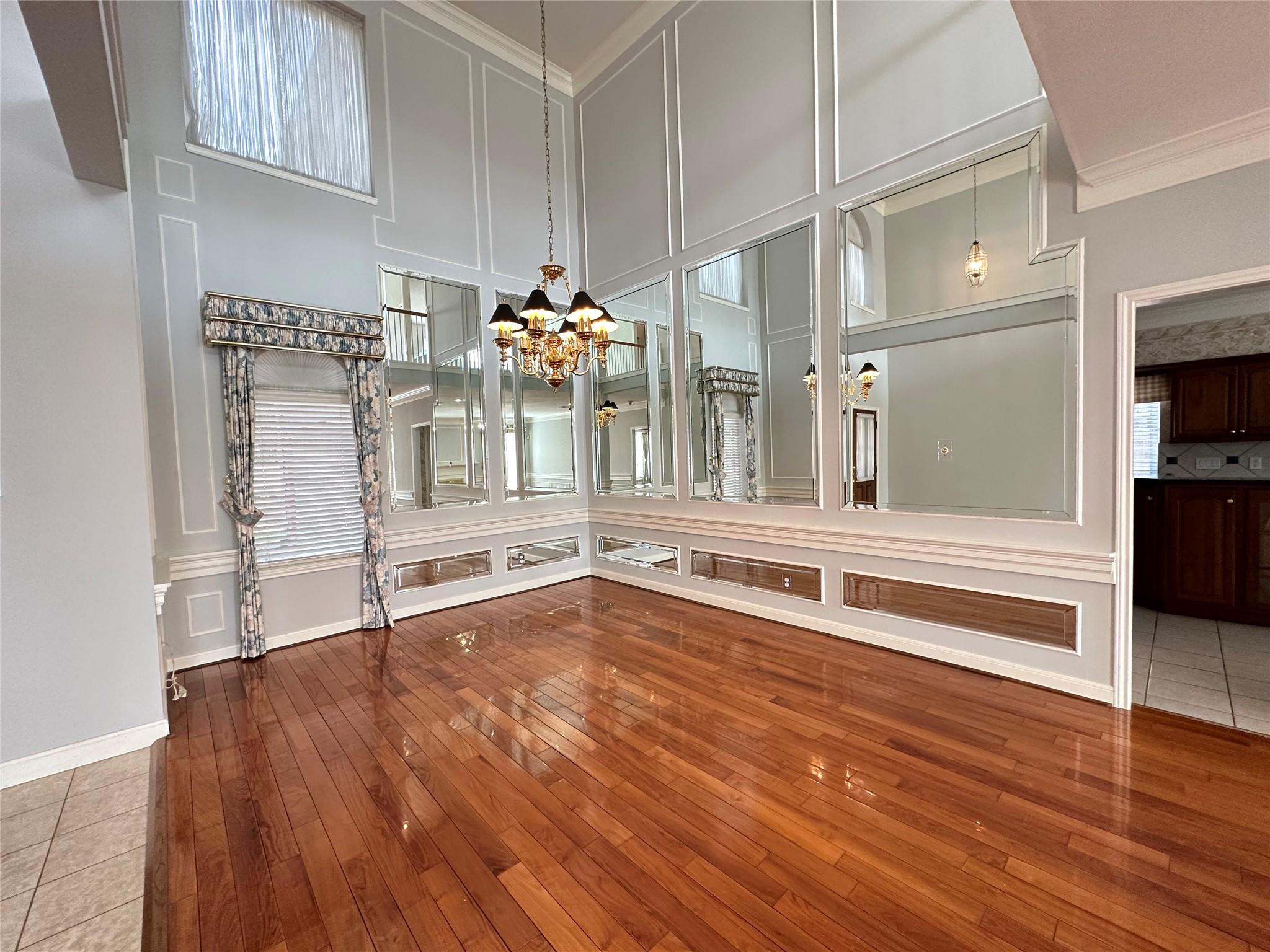 1103 Gloria Court