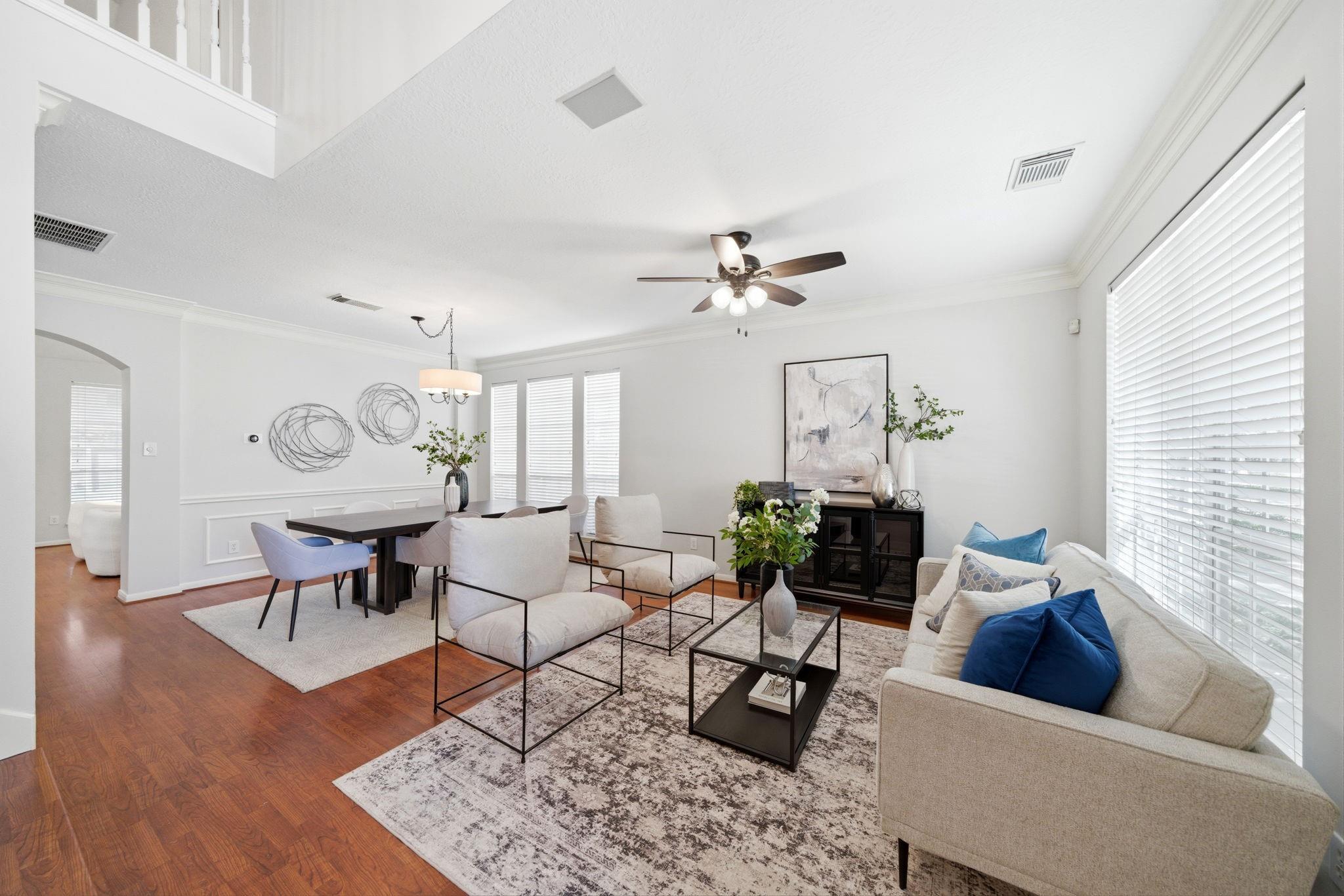 10711 N Belmont Court